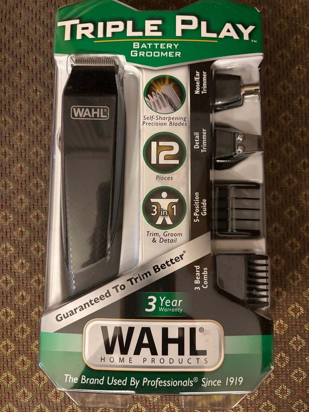 Wahl Triple Play Battery Groomer 12-Piece Haircut and Detail Kit